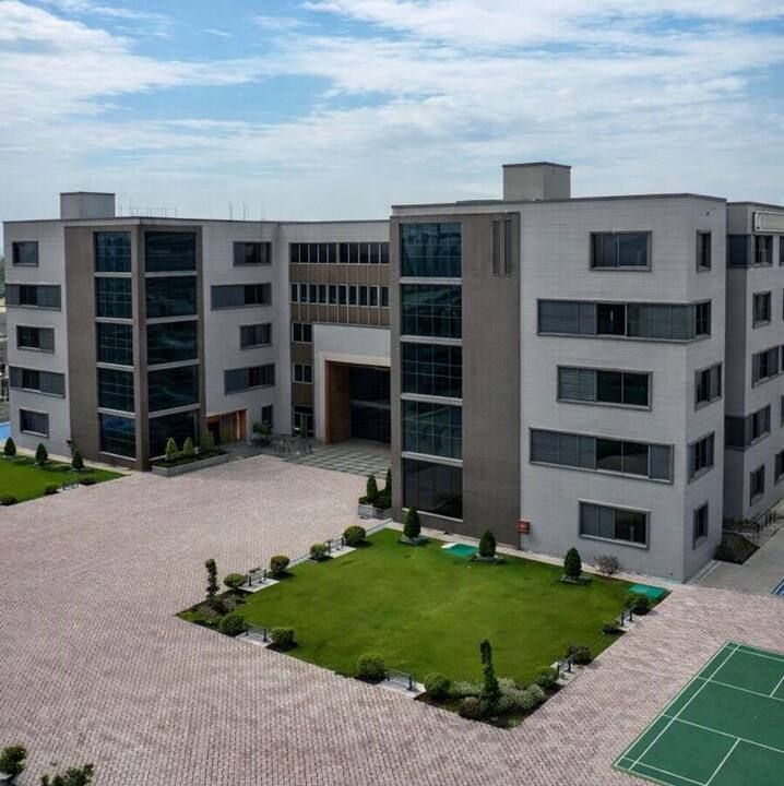 Lahore Smart City – Girls & Boys STEM College